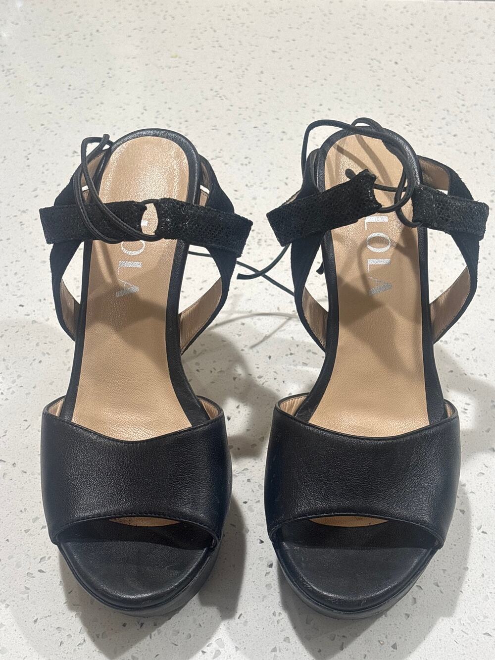 Women’s sz 7 Highheel Platform